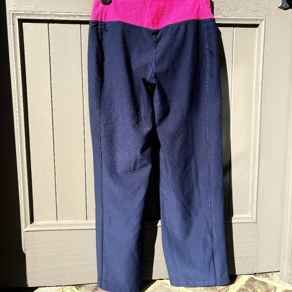 Nike Legend Regular Fit athletic pants navy pink Medium